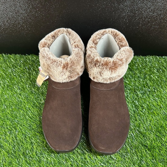 Skechers On The Go Joy Ankle Boots Faux Fur Trim Comfort Cozy Brown Womens 8.5 - Picture 3 of 12